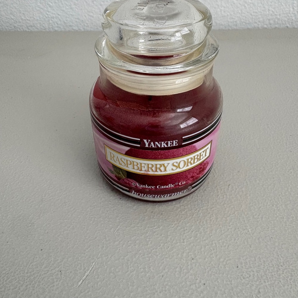 Yankee Candle Raspberry Sorbet Housewarmer Jar Scented Candle 3.7oz Red RETIRED